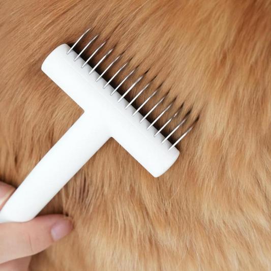 Ultimate Knot-Free Grooming Brush for Your Furry Companion