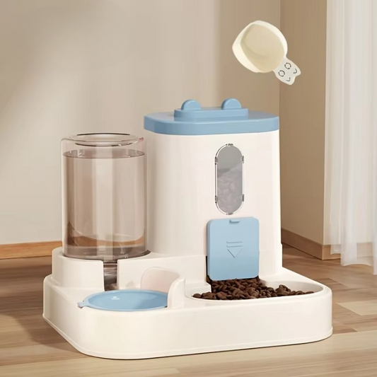 No-Mess Cat Feeder with Built-In Water Bowl