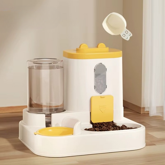No-Mess Cat Feeder with Built-In Water Bowl