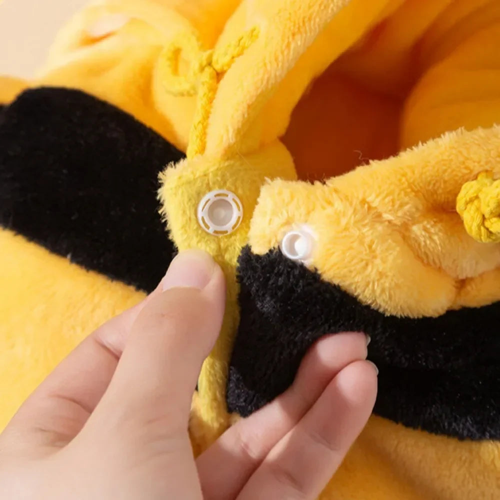 Charming Cat Travel Bag - Cozy Carrier for Cold Days