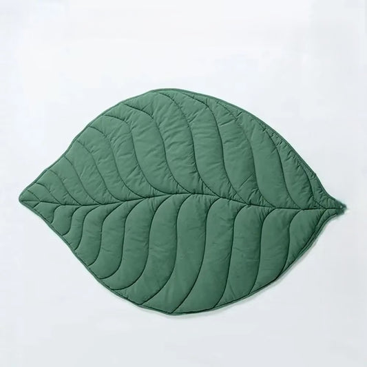Leaf-Shaped Dog Mat