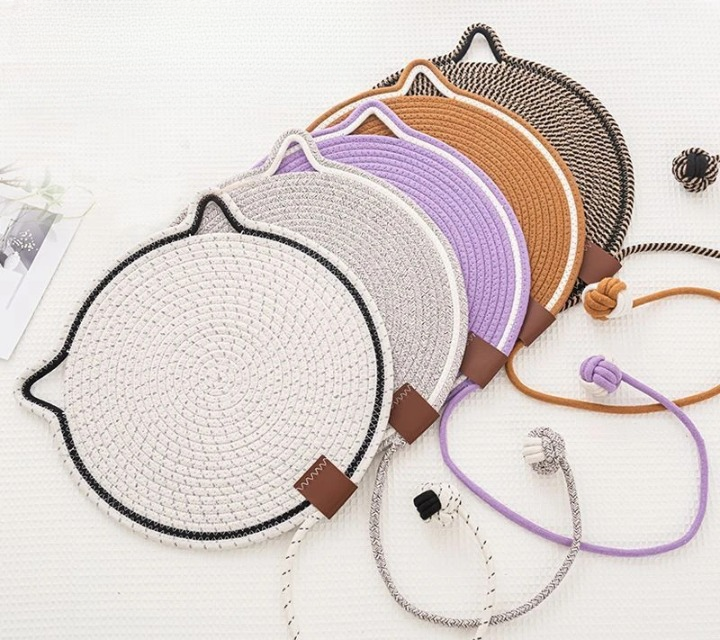 Braided Rope Cat Mat with Toy Ball