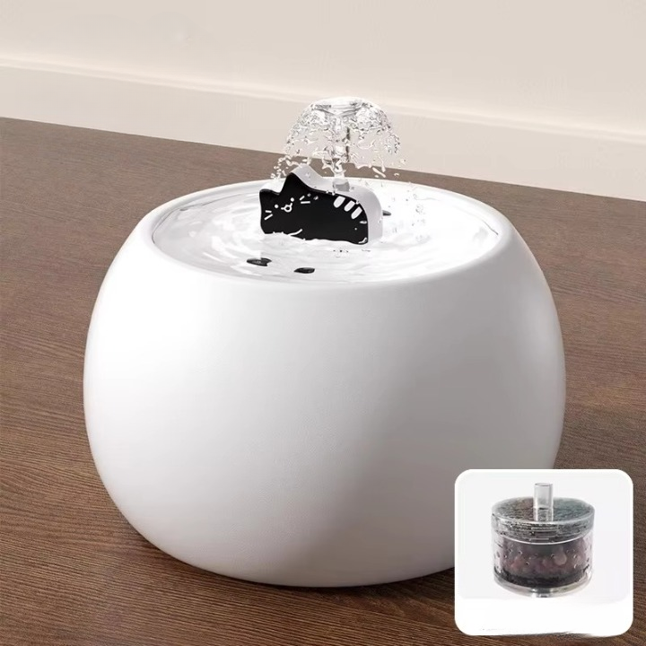 Ceramic Cat Fountain with Cute Kitty Detail